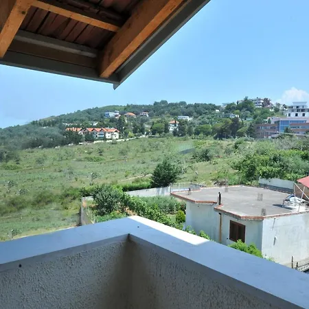 Vila Drini 3* Golem (Tirana)