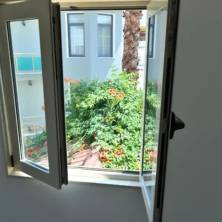 Hotel Vila Drini