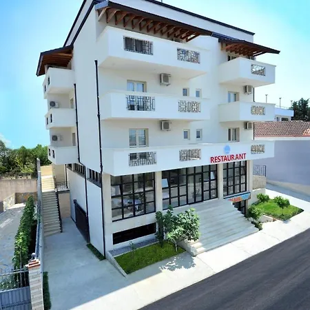 Hotel Vila Drini